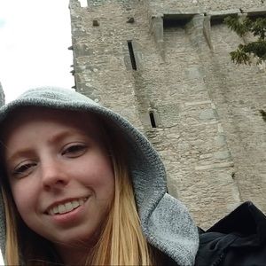 Meet your Posher, Lydia